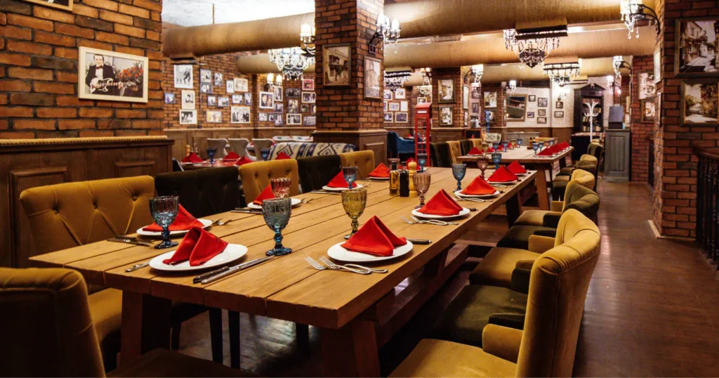 Een stoel terugduwen: een kijkje in iemands karakter